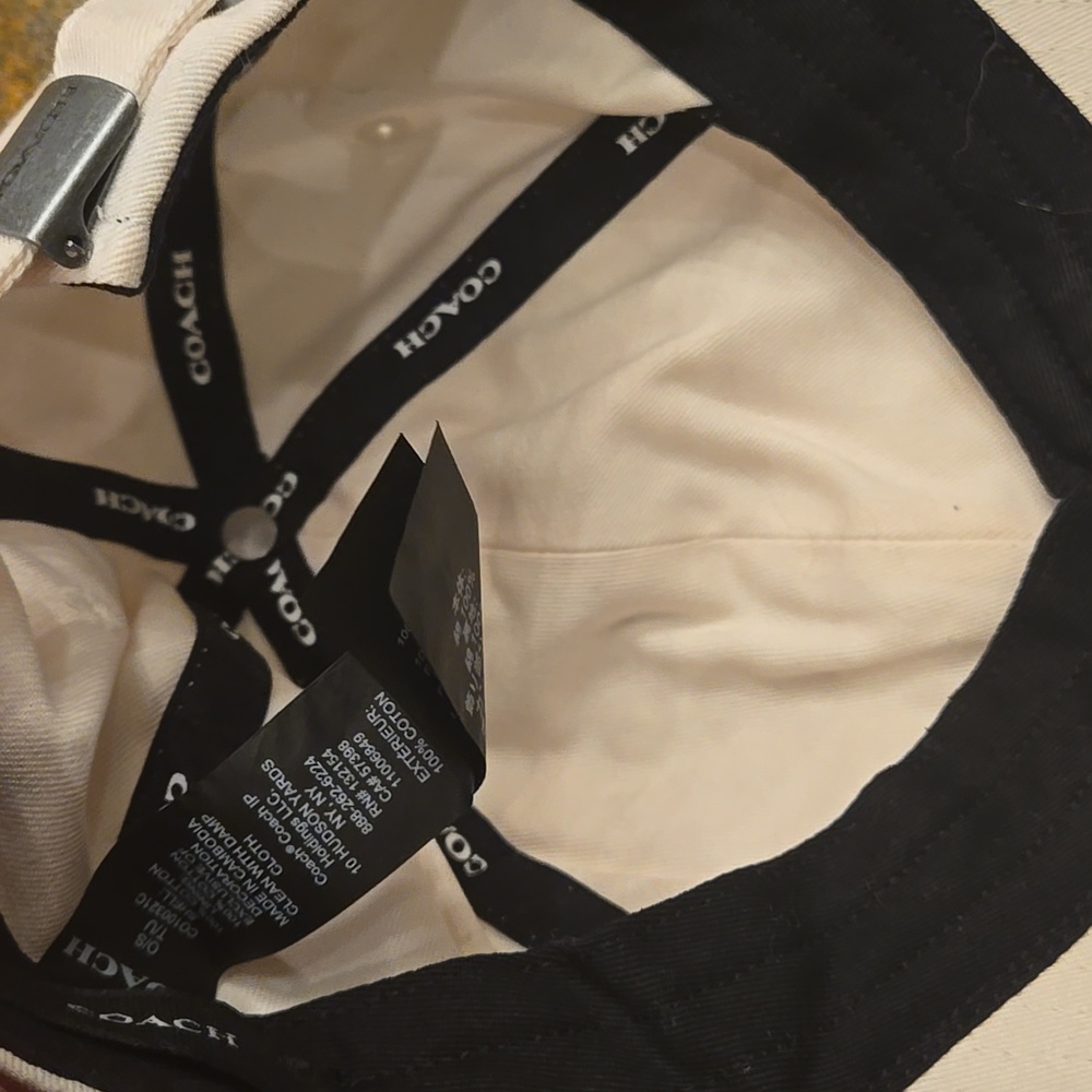 Coach Cap with Embroidered Logo - Picture 3 of 4